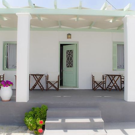 דירות סקירוס Georgias House חדר תמונה