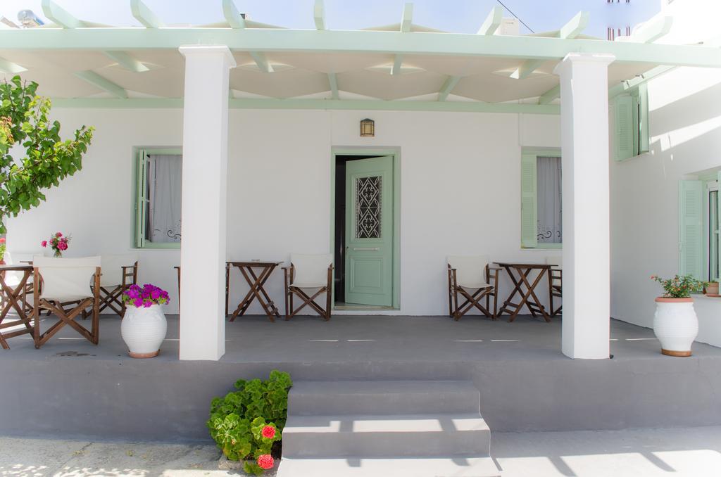 דירות סקירוס Georgias House חדר תמונה
